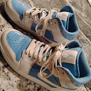 Jordan Blue and White Men's Shoes
